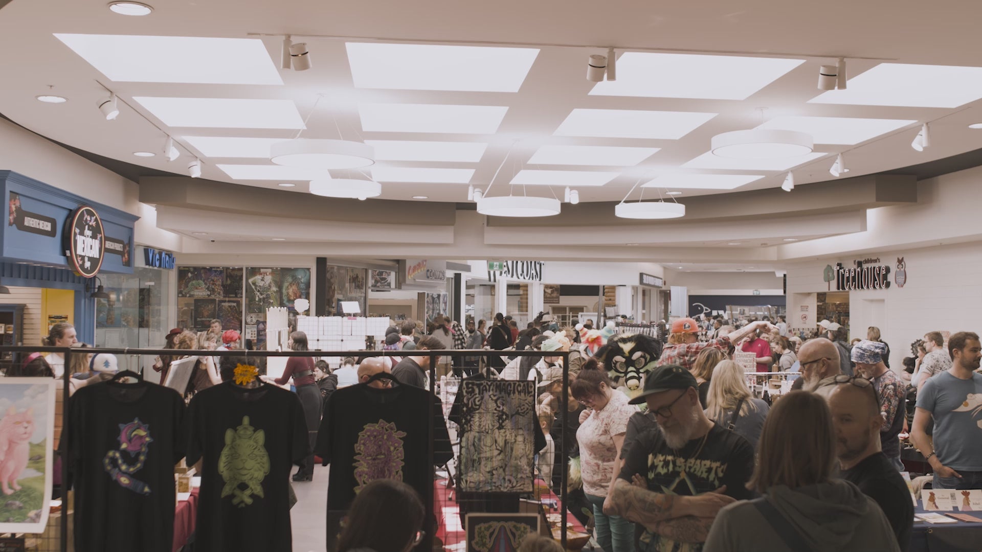 Load video: Interviews from Curious Comicon 2025